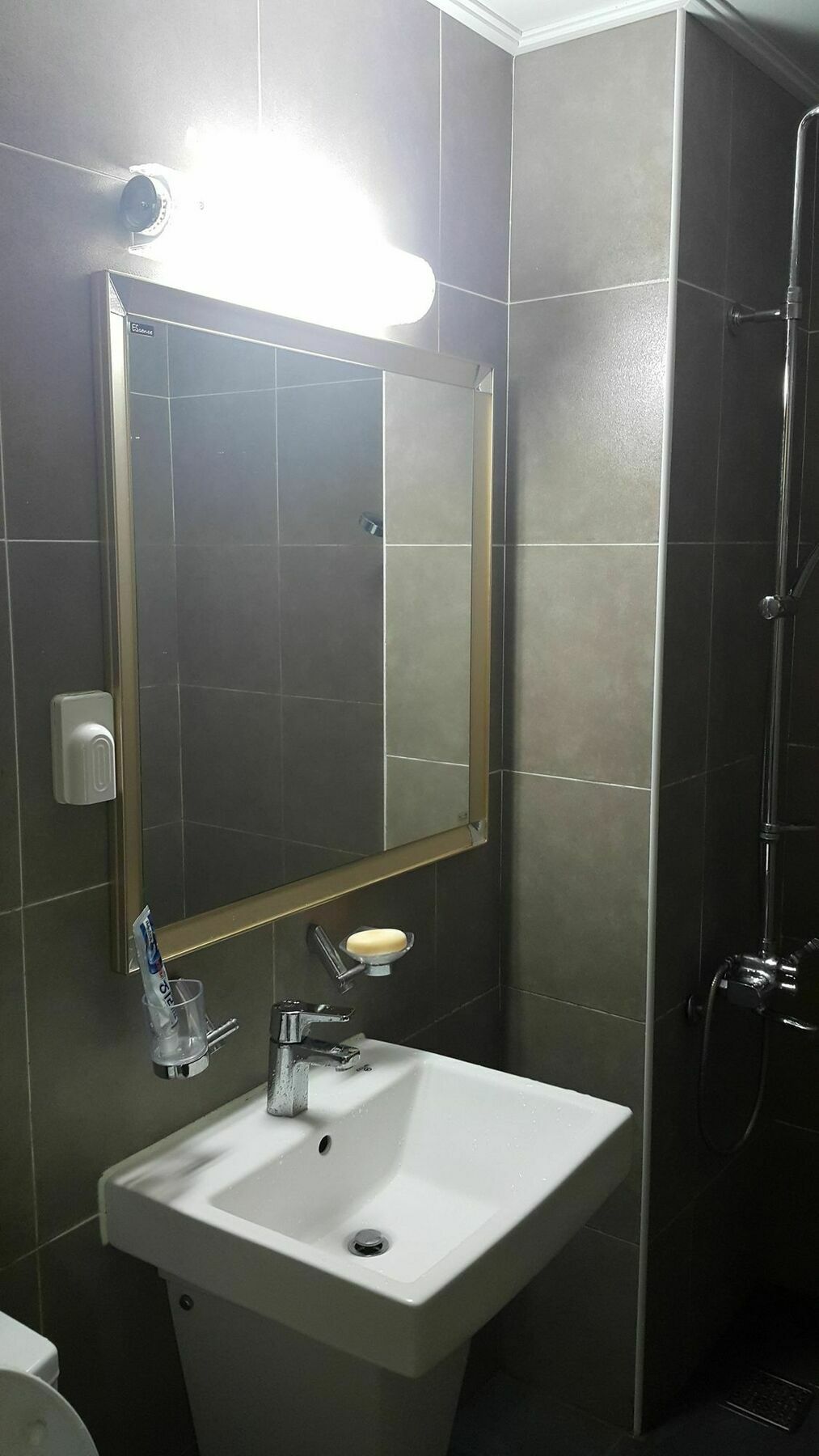 Baghdad House Villa Чеджу Екстериор снимка