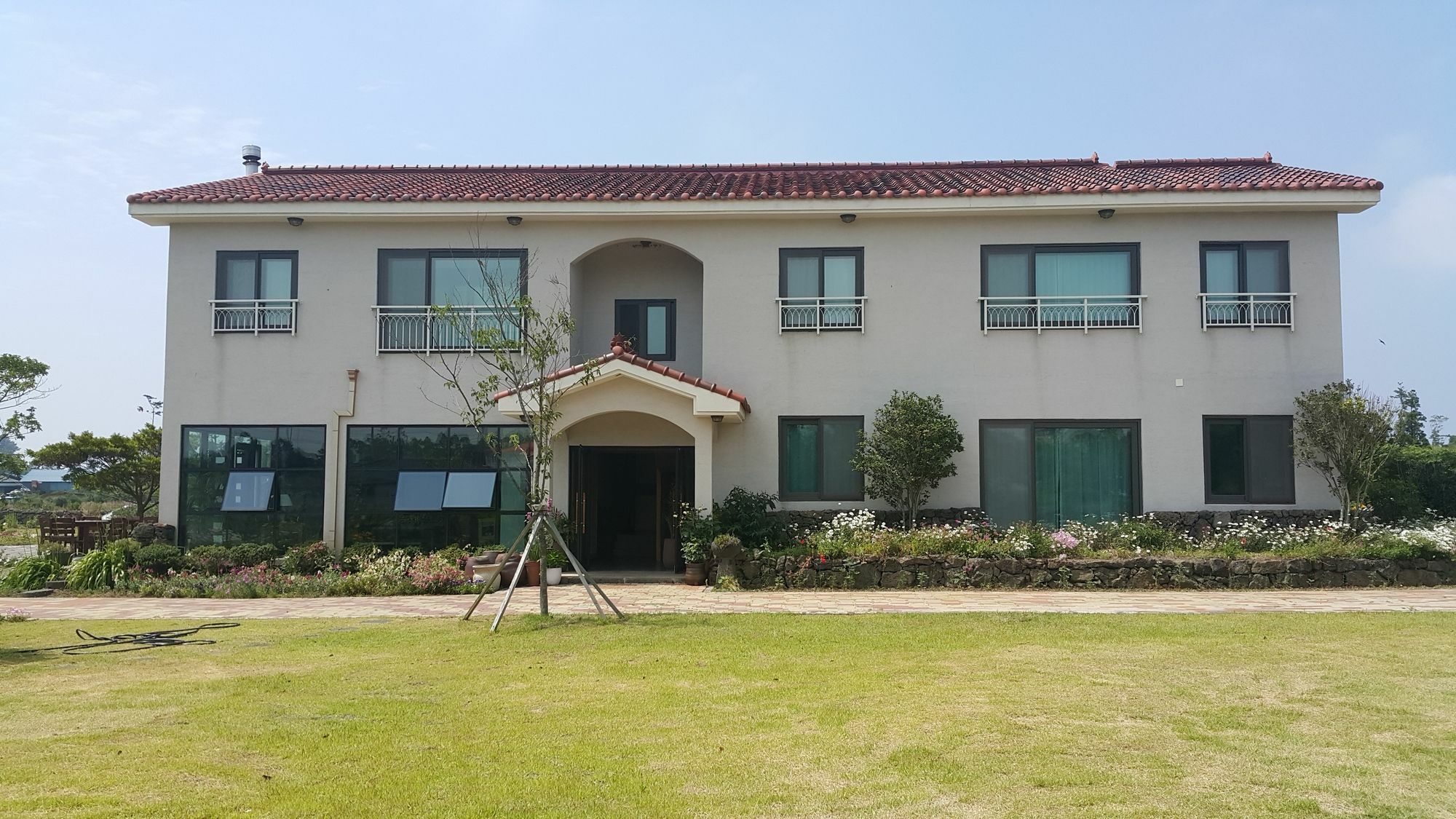 Baghdad House Villa Чеджу Екстериор снимка
